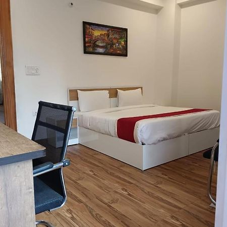 Hotel Bsh Group Noida Extérieur photo